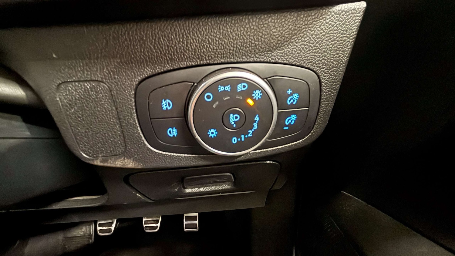 Used Ford Focus 2020 for sale - 77076615: Photo 19