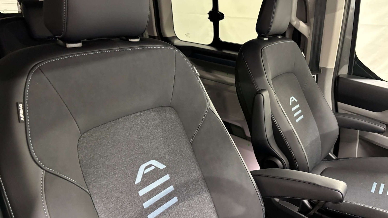 Used Ford Tourneo Custom 2025 for sale - 76610495: Photo 13