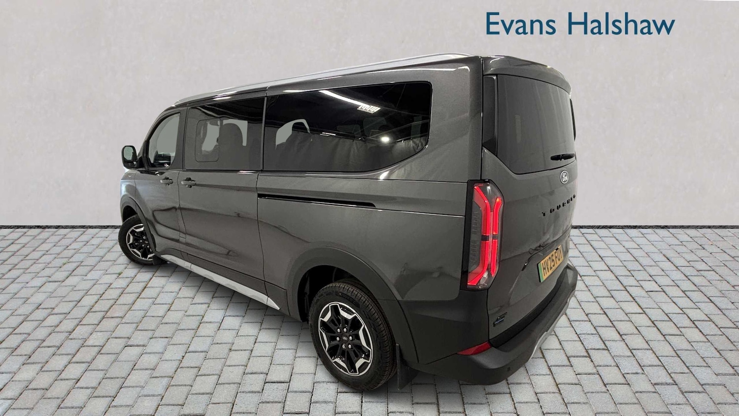 Used Ford Tourneo Custom 2025 for sale - 76610495: Photo 3