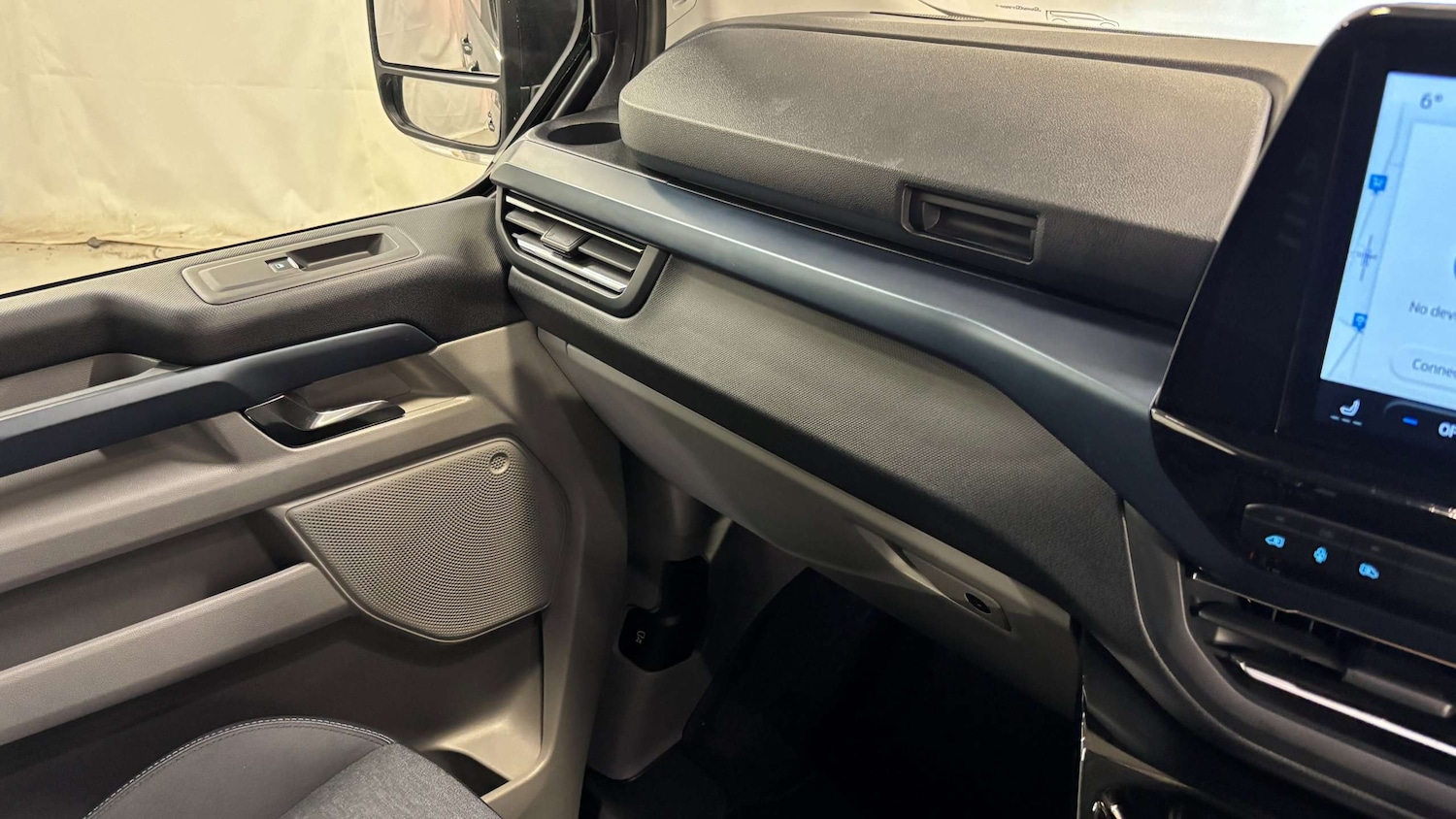 Used Ford Tourneo Custom 2025 for sale - 76610495: Photo 33