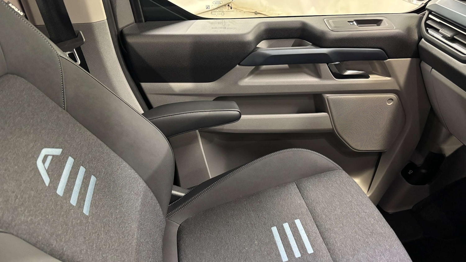 Used Ford Tourneo Custom 2025 for sale - 76610495: Photo 34