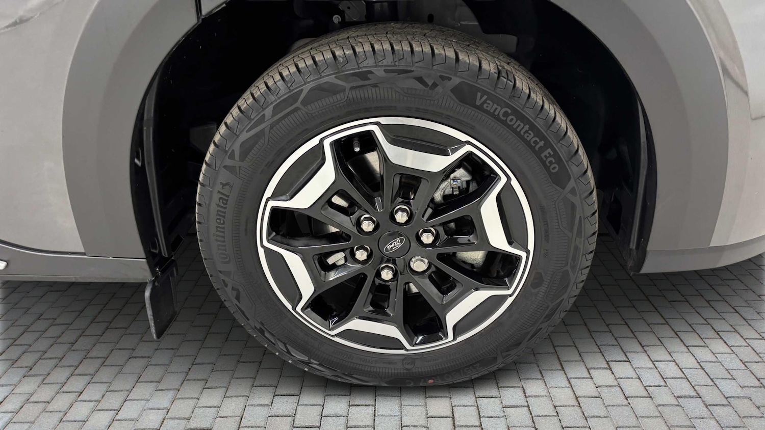 Used Ford Tourneo Custom 2025 for sale - 76610495: Photo 9