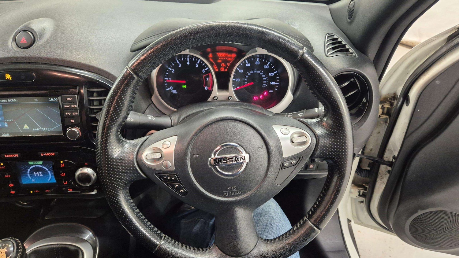 Used Nissan Juke 2015 for sale - 76705183: Photo 21