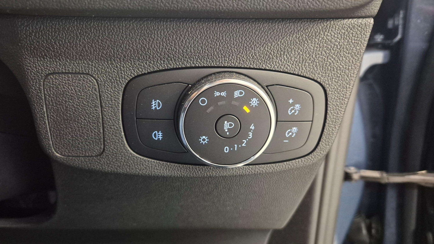 Used Ford Focus 2023 for sale - 76351639: Photo 20