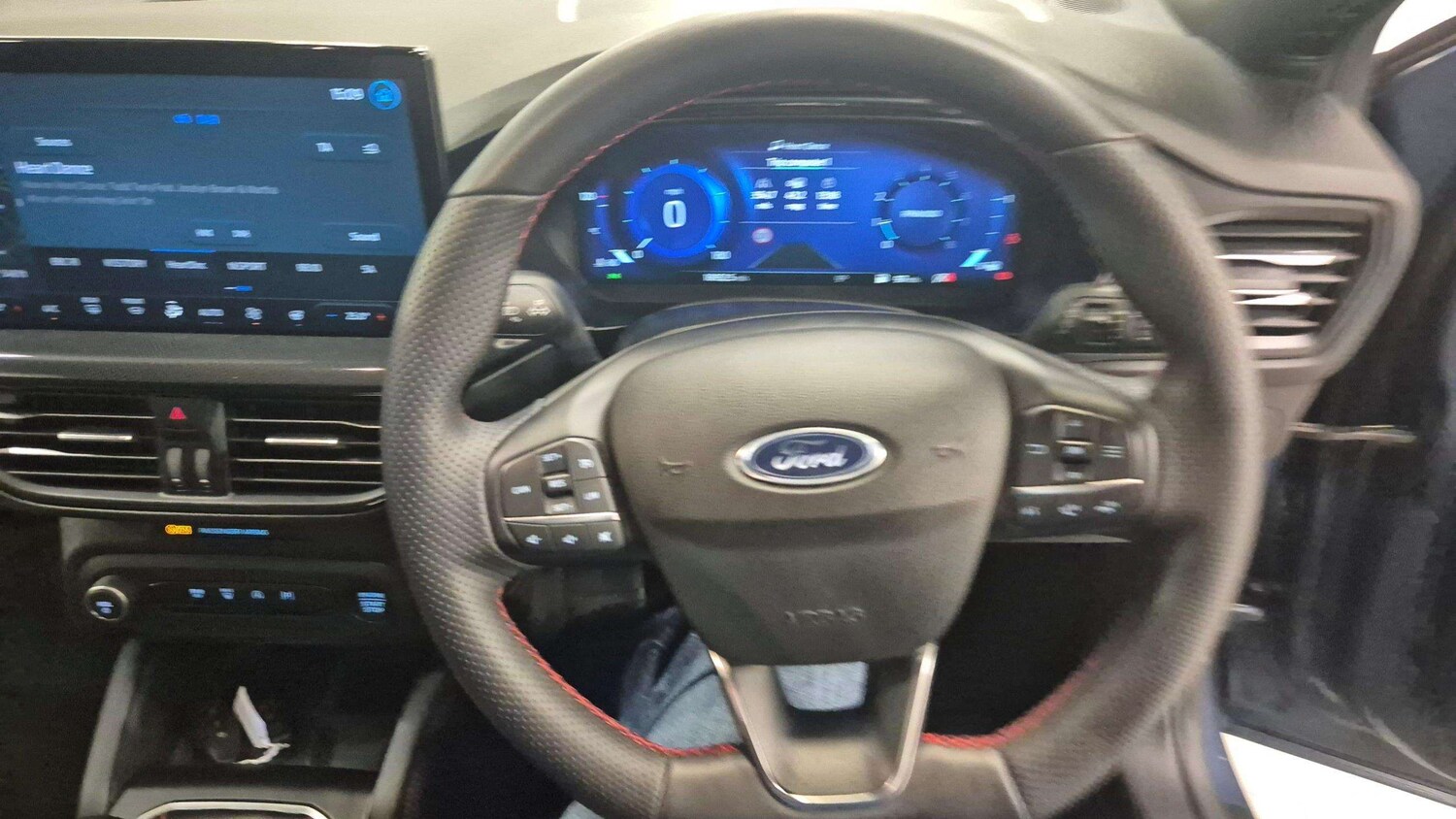 Used Ford Focus 2023 for sale - 76351639: Photo 22