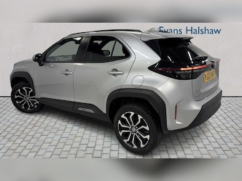 Used Toyota Yaris Cross 2023 for sale - 79535693: Photo