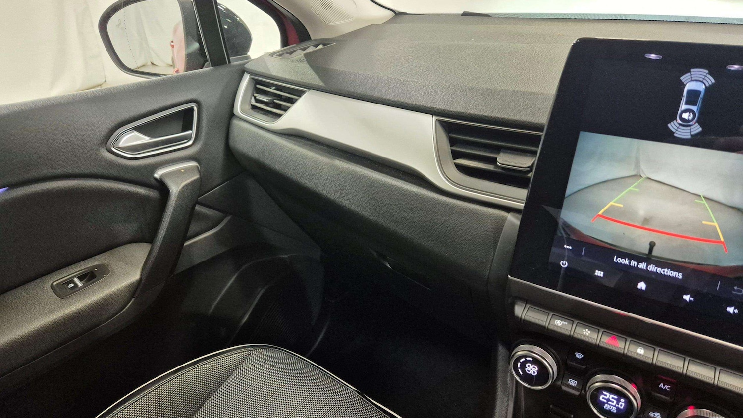 Used Renault Captur 2020 for sale - 76125664: Photo 33