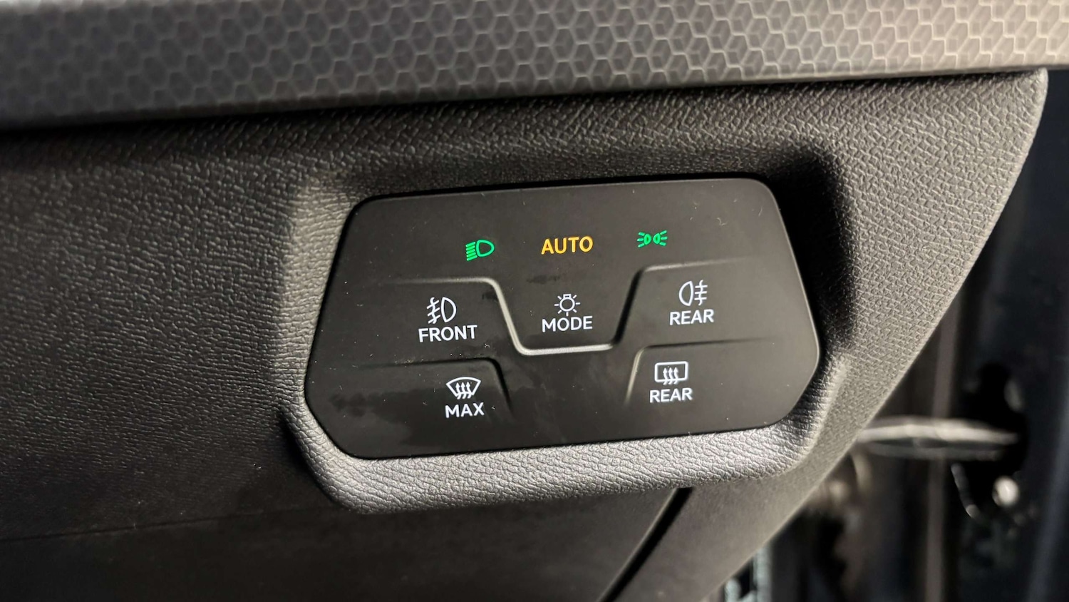 Used SEAT Leon 2022 for sale - 77553239: Photo 20