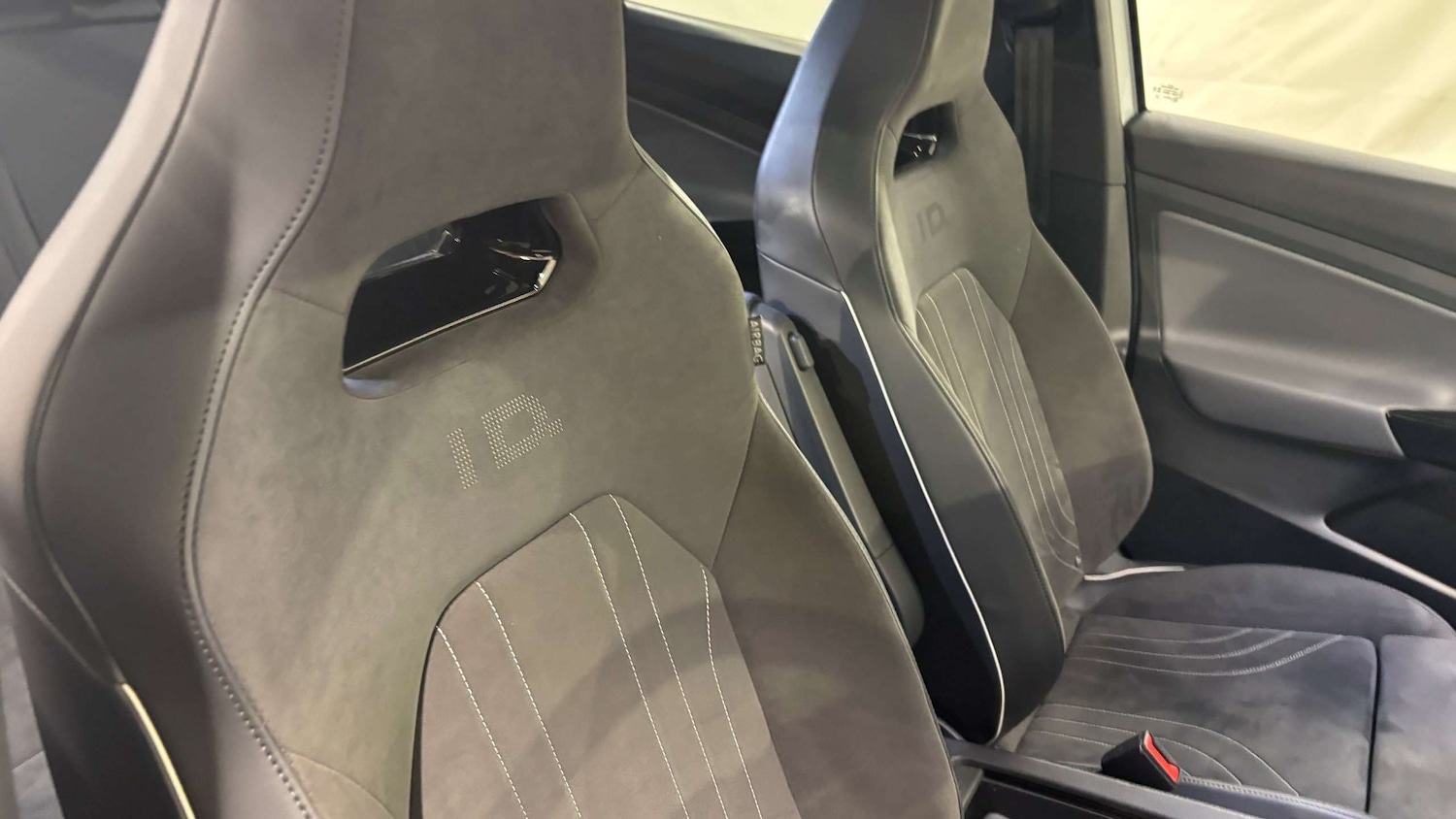 Used Volkswagen ID.4 2023 for sale - 77514474: Photo 14