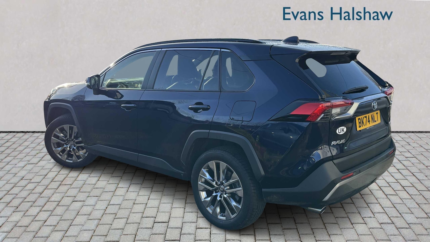 Used Toyota RAV4 2024 for sale - 76761107: Photo 3