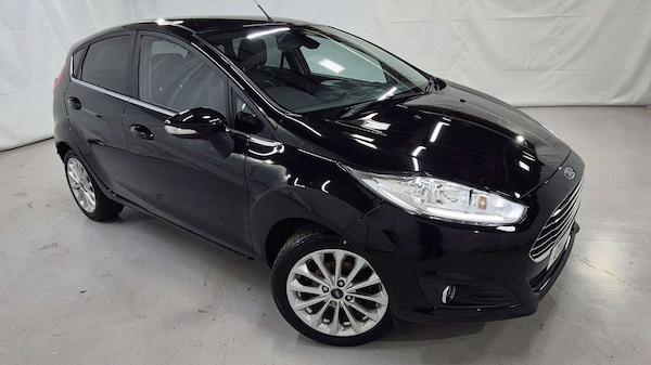 Used Ford Fiesta 2017 for sale - 76045171: Photo 1