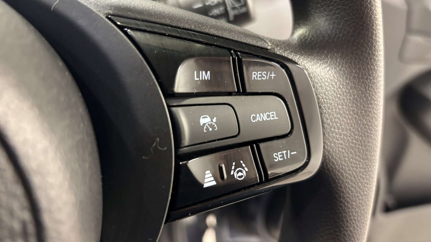 Used Honda HR-V 2023 for sale - 77000155: Photo 22