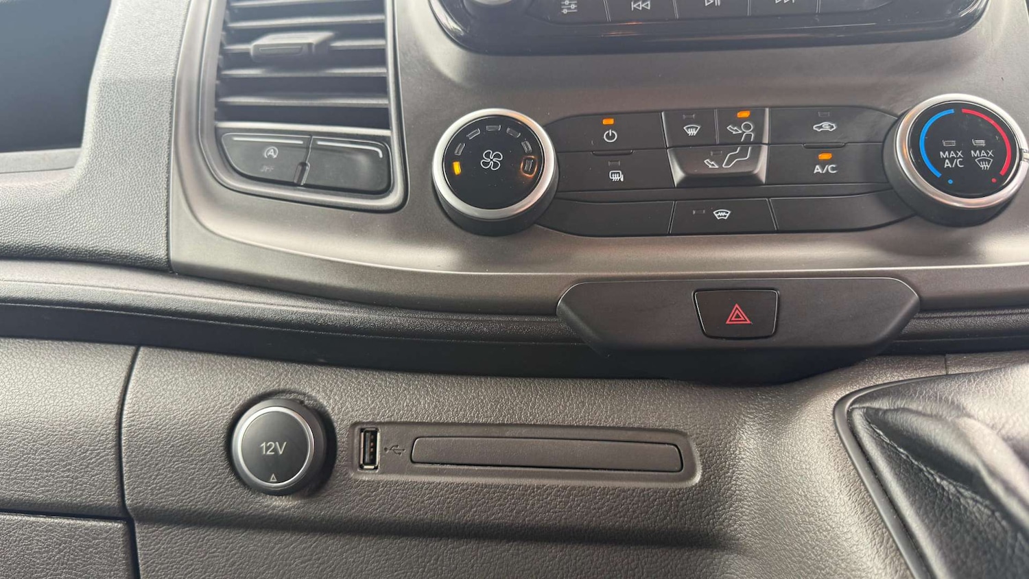 Used Ford Transit Custom 2021 for sale - 75981381: Photo 33
