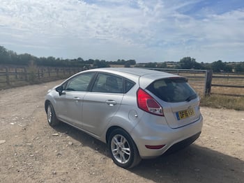 Used Ford Fiesta 2016 for sale - 79473735: Photo