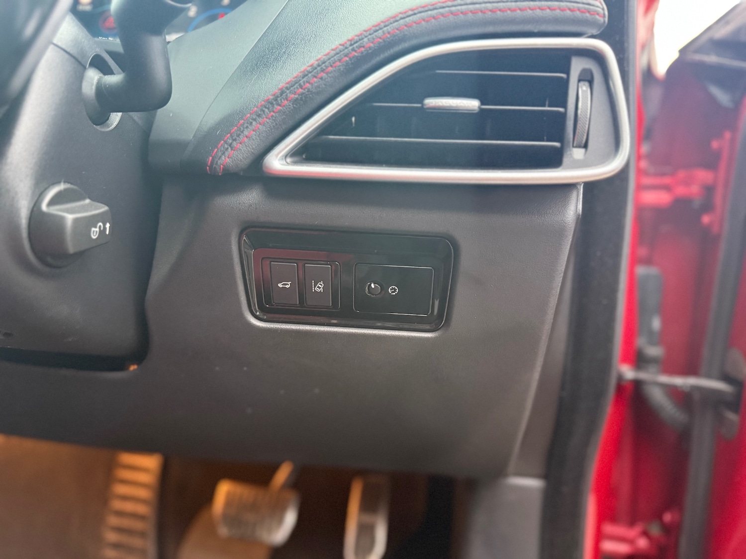 Used Jaguar F-Pace 2016 for sale - 76948781: Photo 55