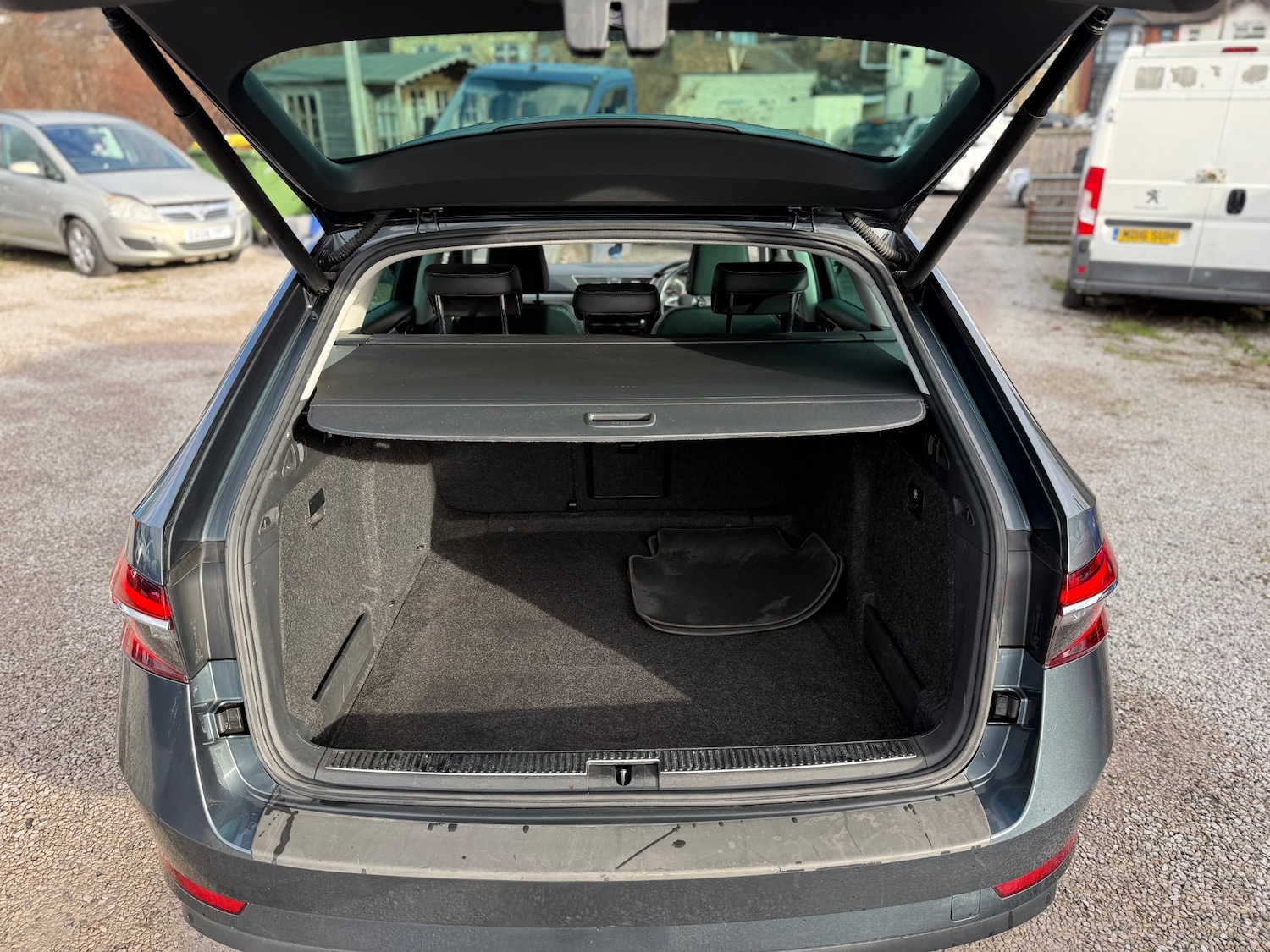 Used Skoda Superb 2020 for sale - 77311401: Photo 43