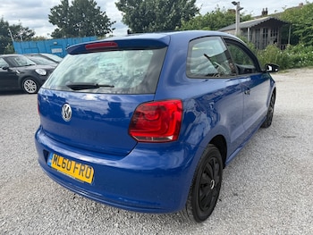 Used Volkswagen Polo 2010 for sale - 79071712: Photo