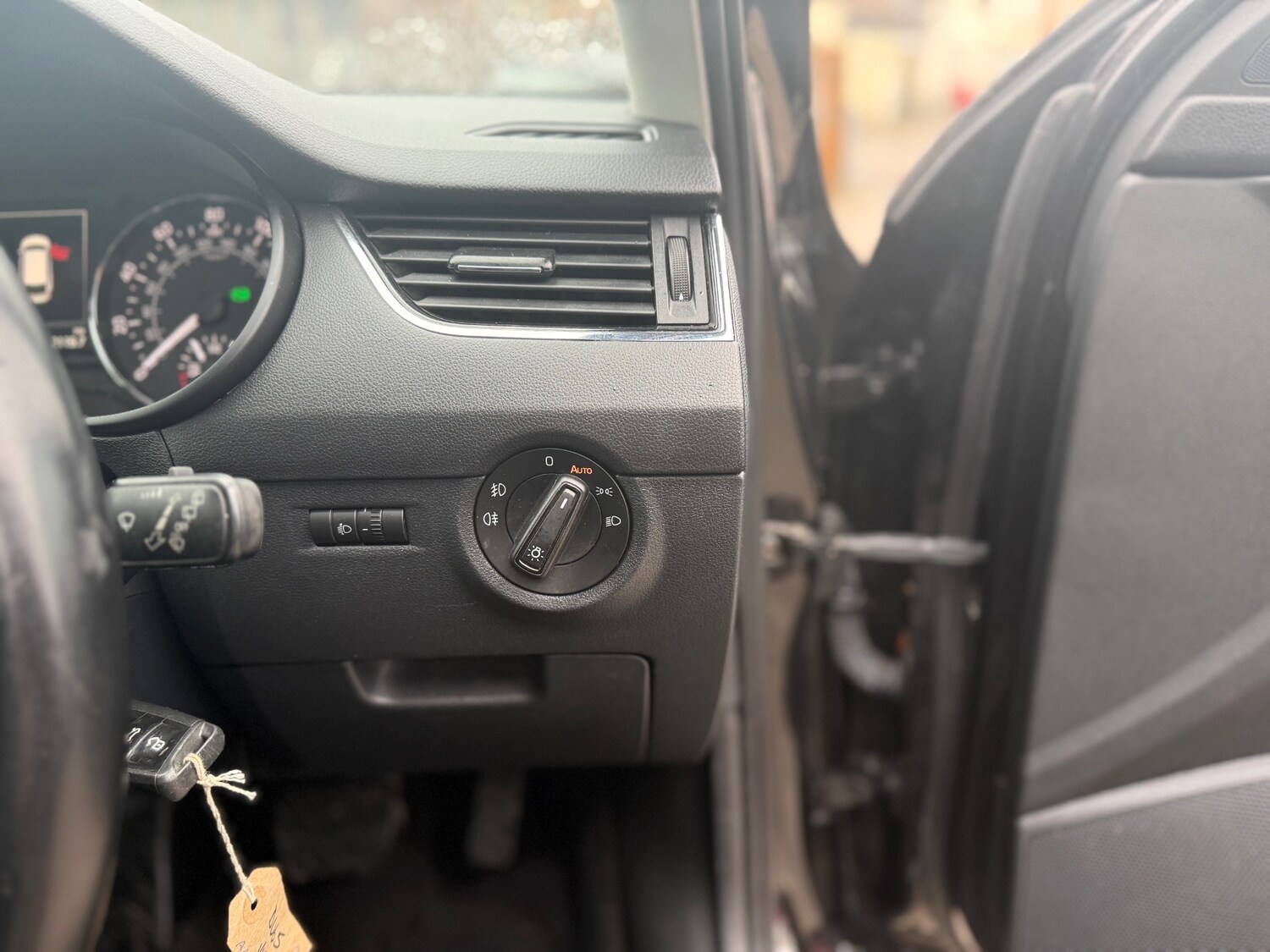 Used Skoda Octavia 2015 for sale - 77452541: Photo 39