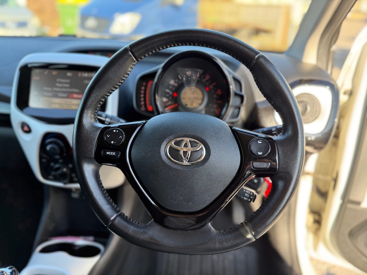 Used Toyota AYGO 2015 for sale - 77974670: Photo 17