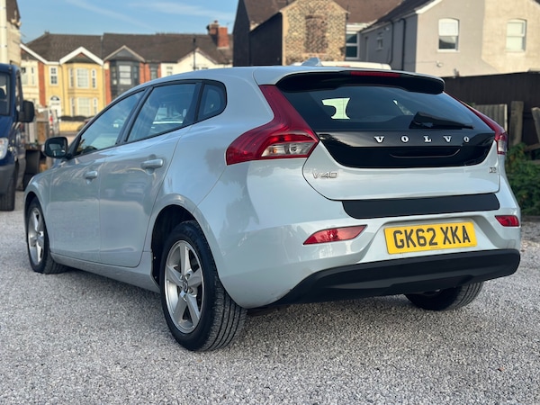 Used Volvo V40 2012 for sale - 76171715: Photo 8