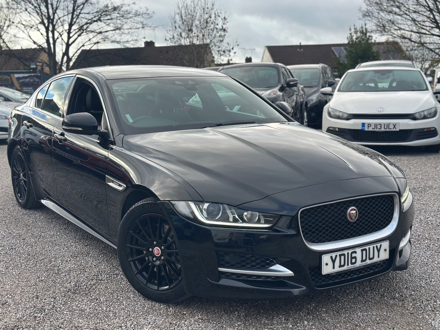 Used Jaguar XE 2016 for sale - 76620679: Photo 1