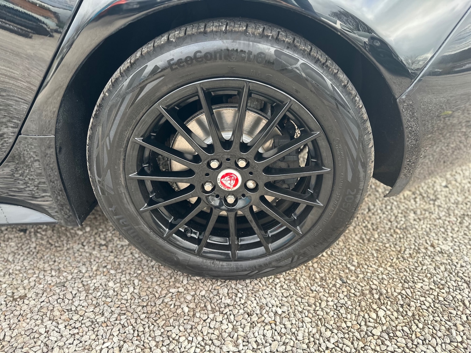 Used Jaguar XE 2016 for sale - 76620679: Photo 37