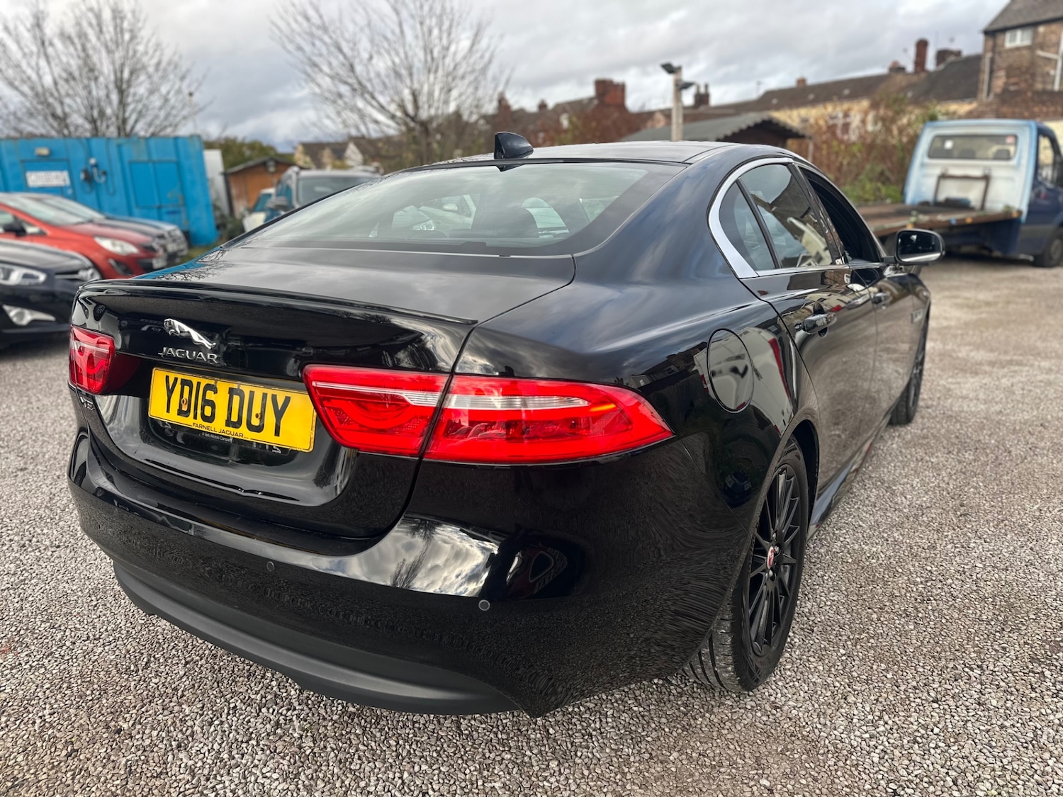 Used Jaguar XE 2016 for sale - 76620679: Photo 4