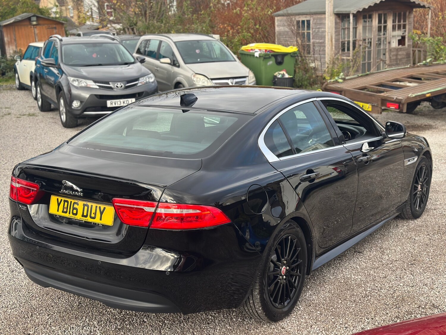 Used Jaguar XE 2016 for sale - 76620679: Photo 5