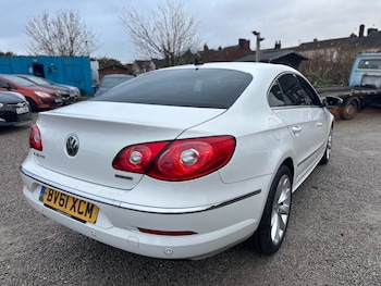 Used Volkswagen Passat 2011 for sale - 76723382: Photo