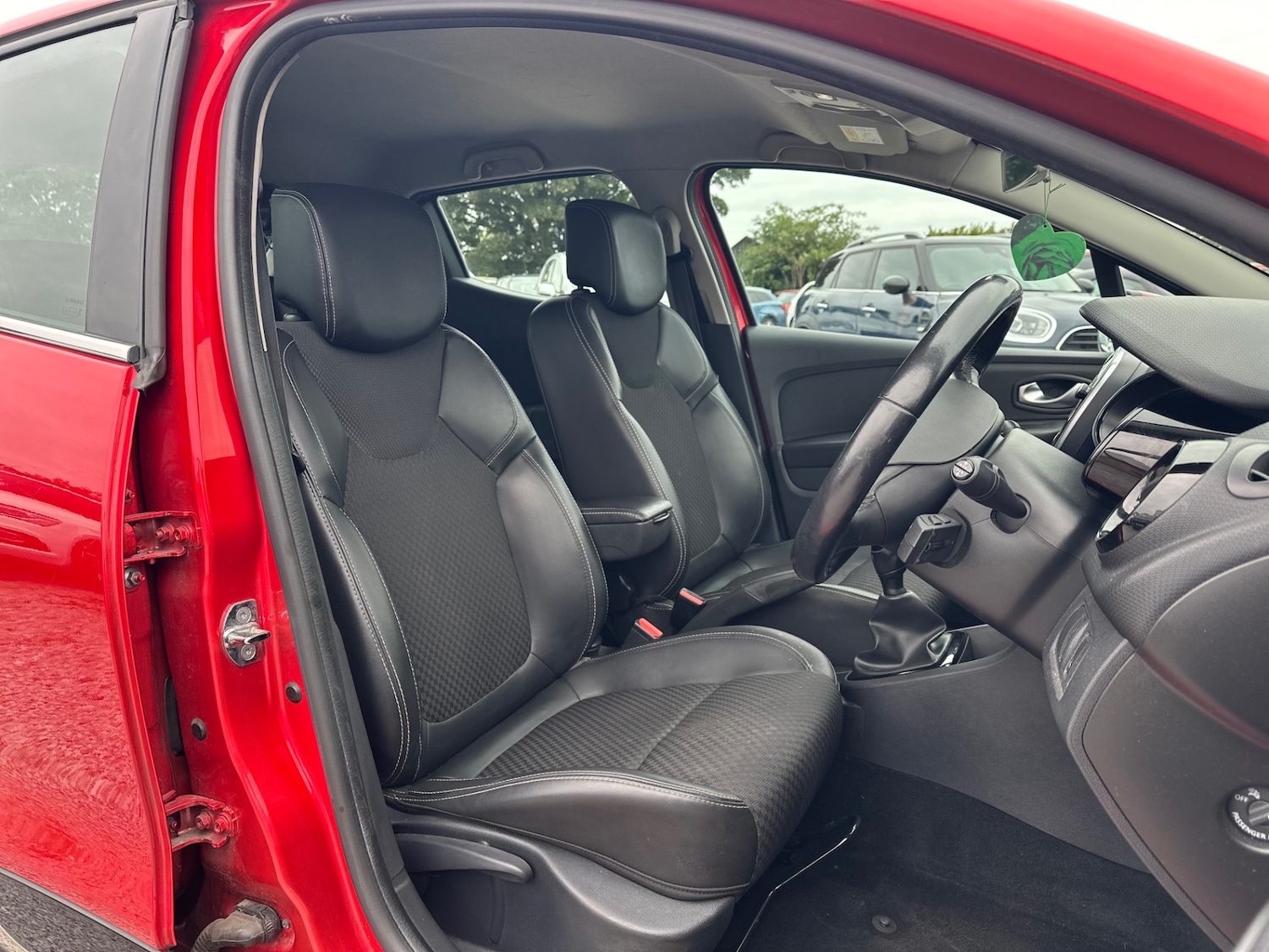 Used Renault Clio 2017 for sale - 76003020: Photo 18