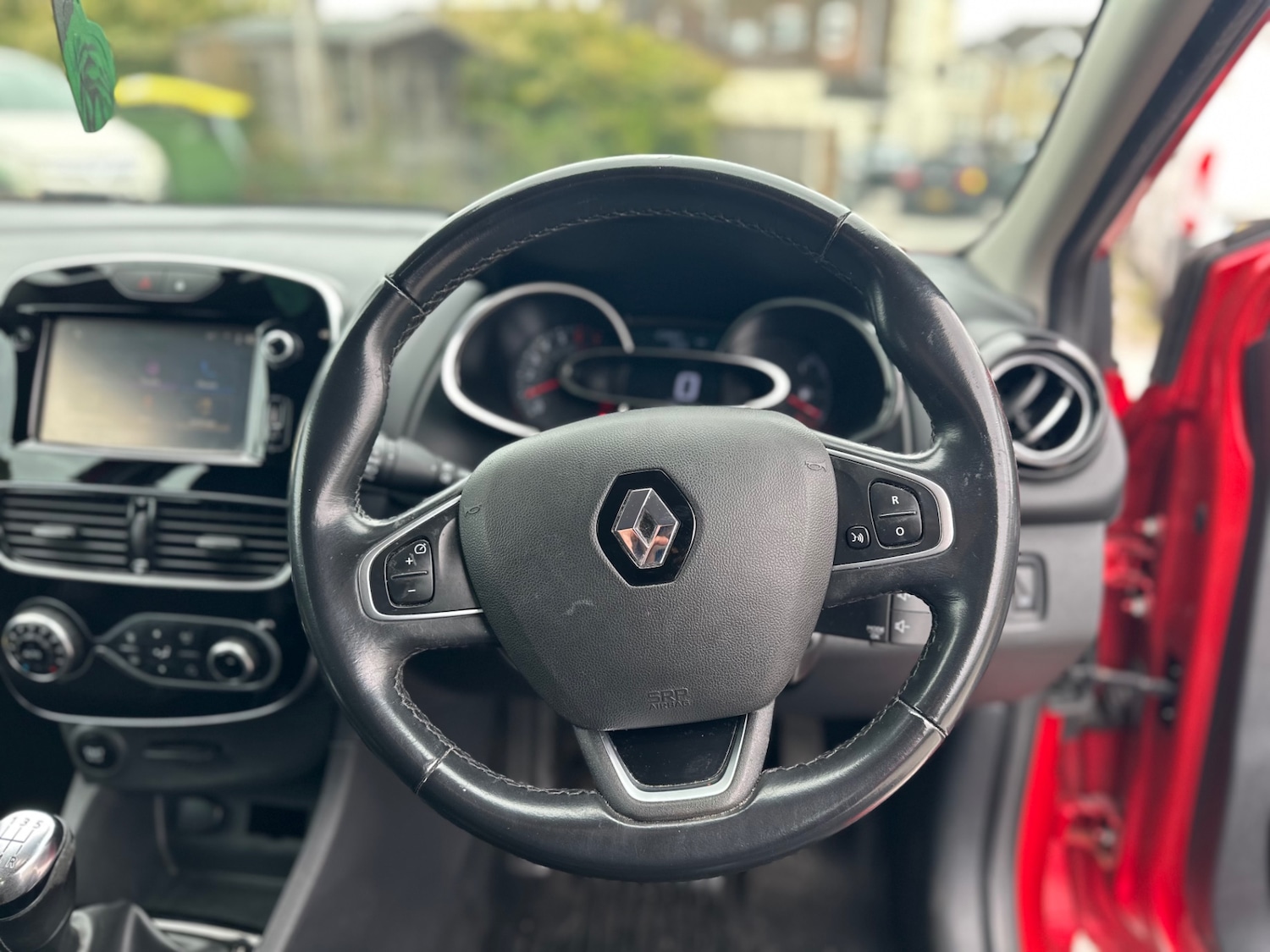 Used Renault Clio 2017 for sale - 76003020: Photo 19