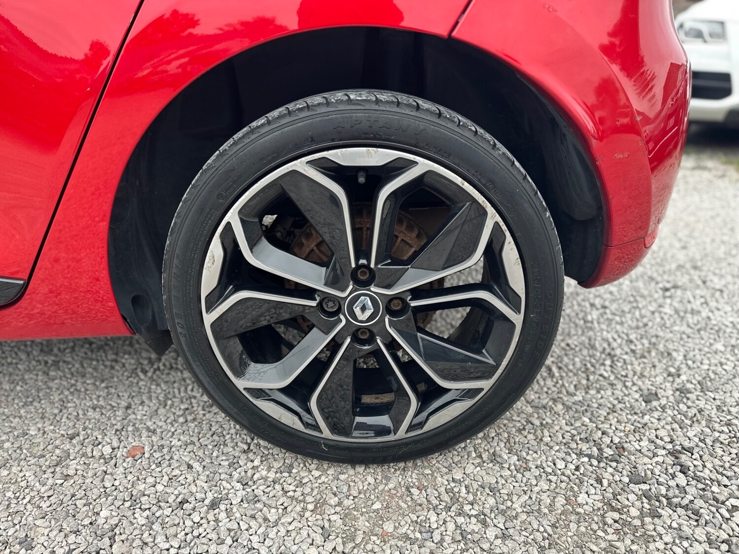 Used Renault Clio 2017 for sale - 76003020: Photo 36