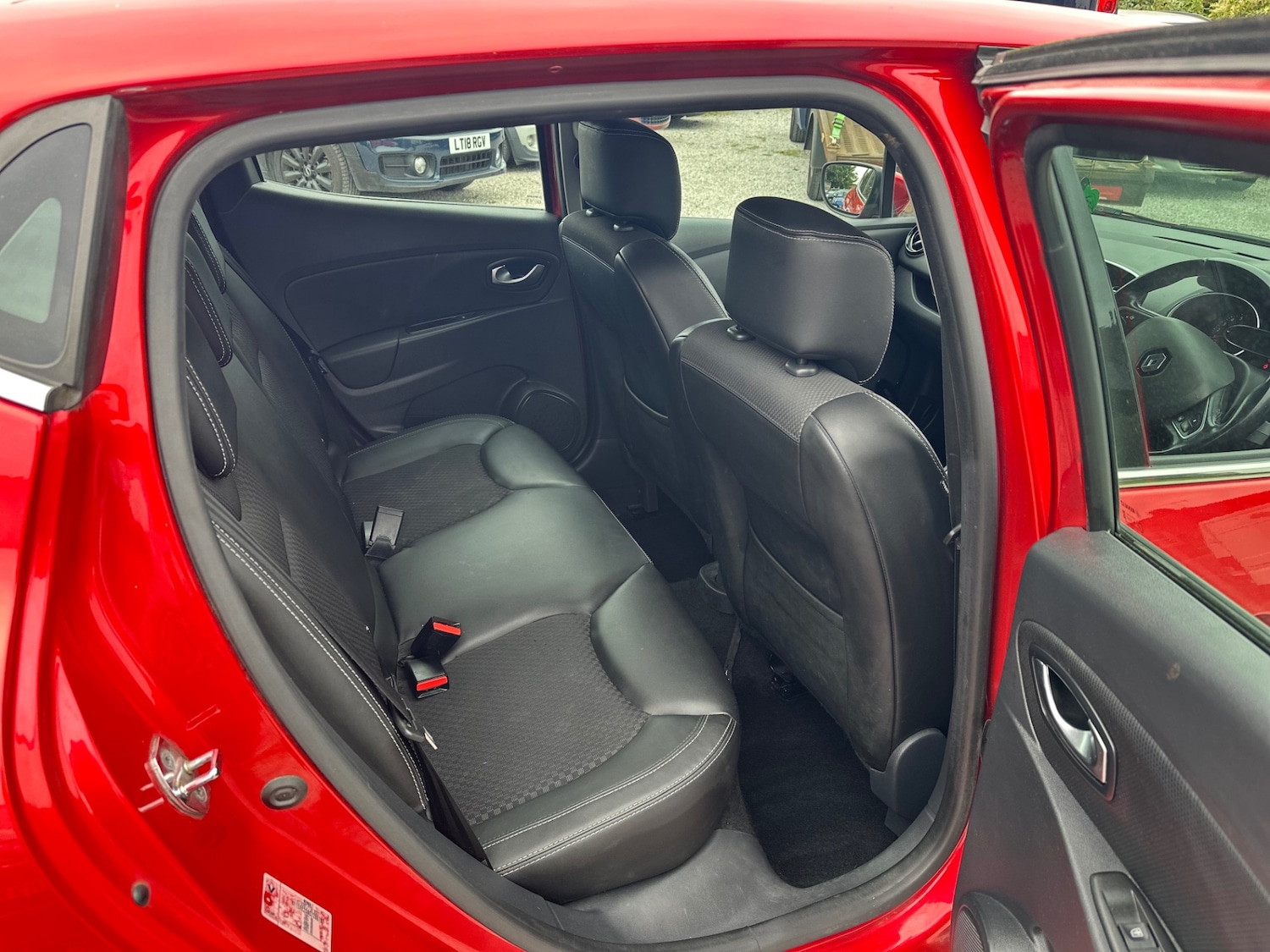 Used Renault Clio 2017 for sale - 76003020: Photo 42
