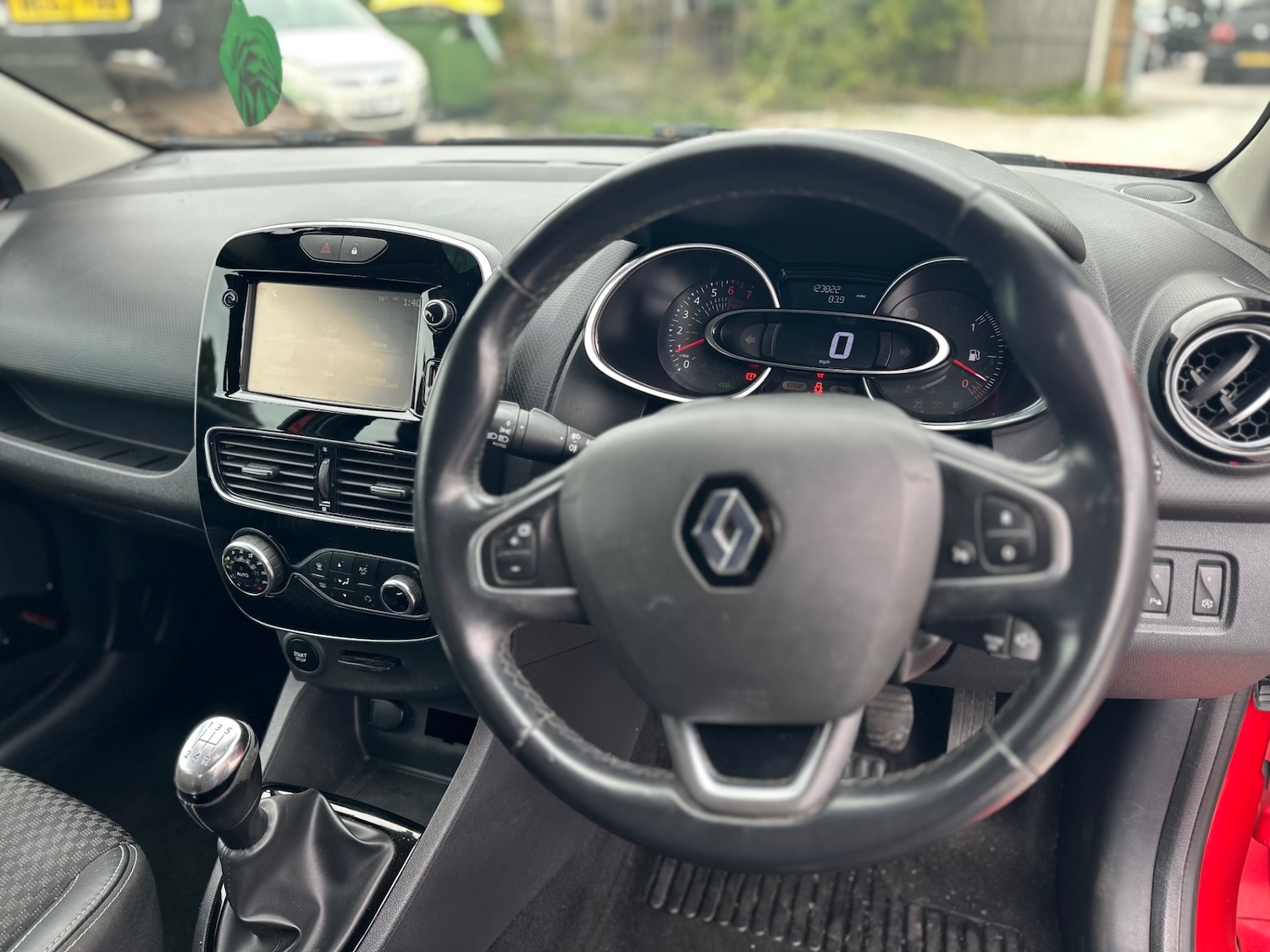 Used Renault Clio 2017 for sale - 76003020: Photo 51