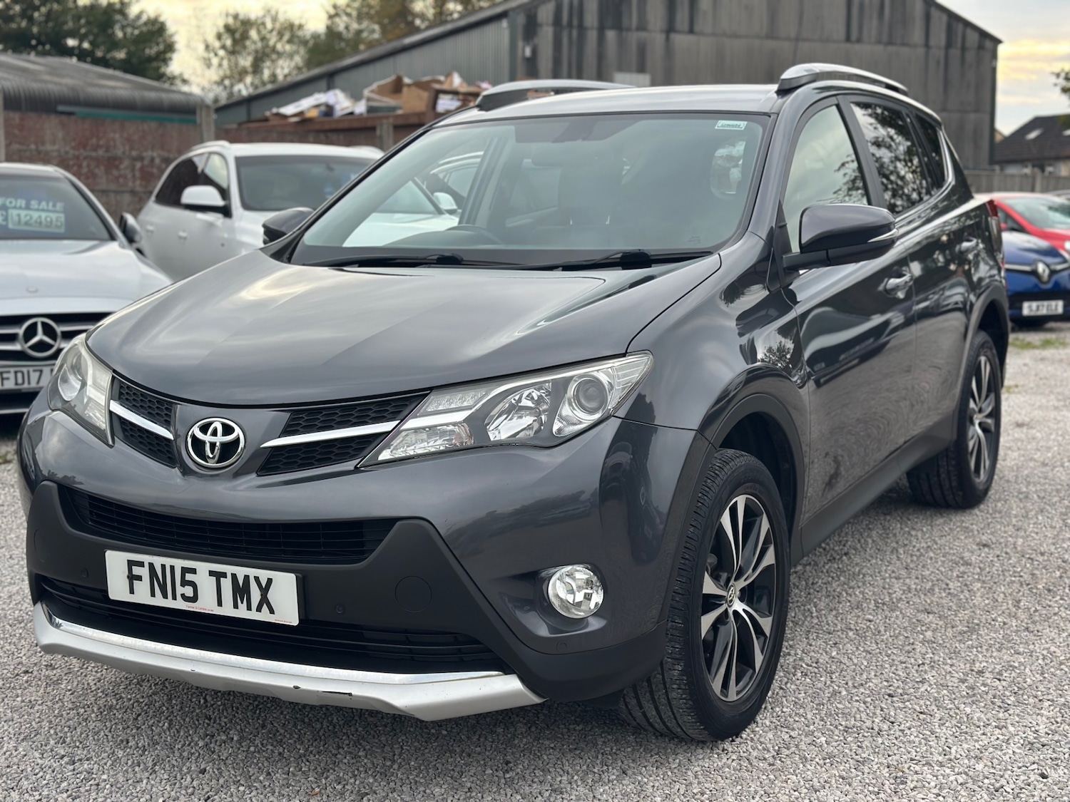 Used Toyota RAV4 2015 for sale - 76153959: Photo 11