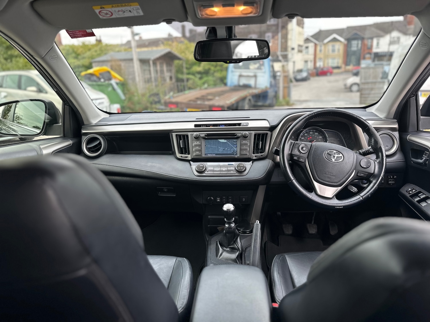Used Toyota RAV4 2015 for sale - 76153959: Photo 16