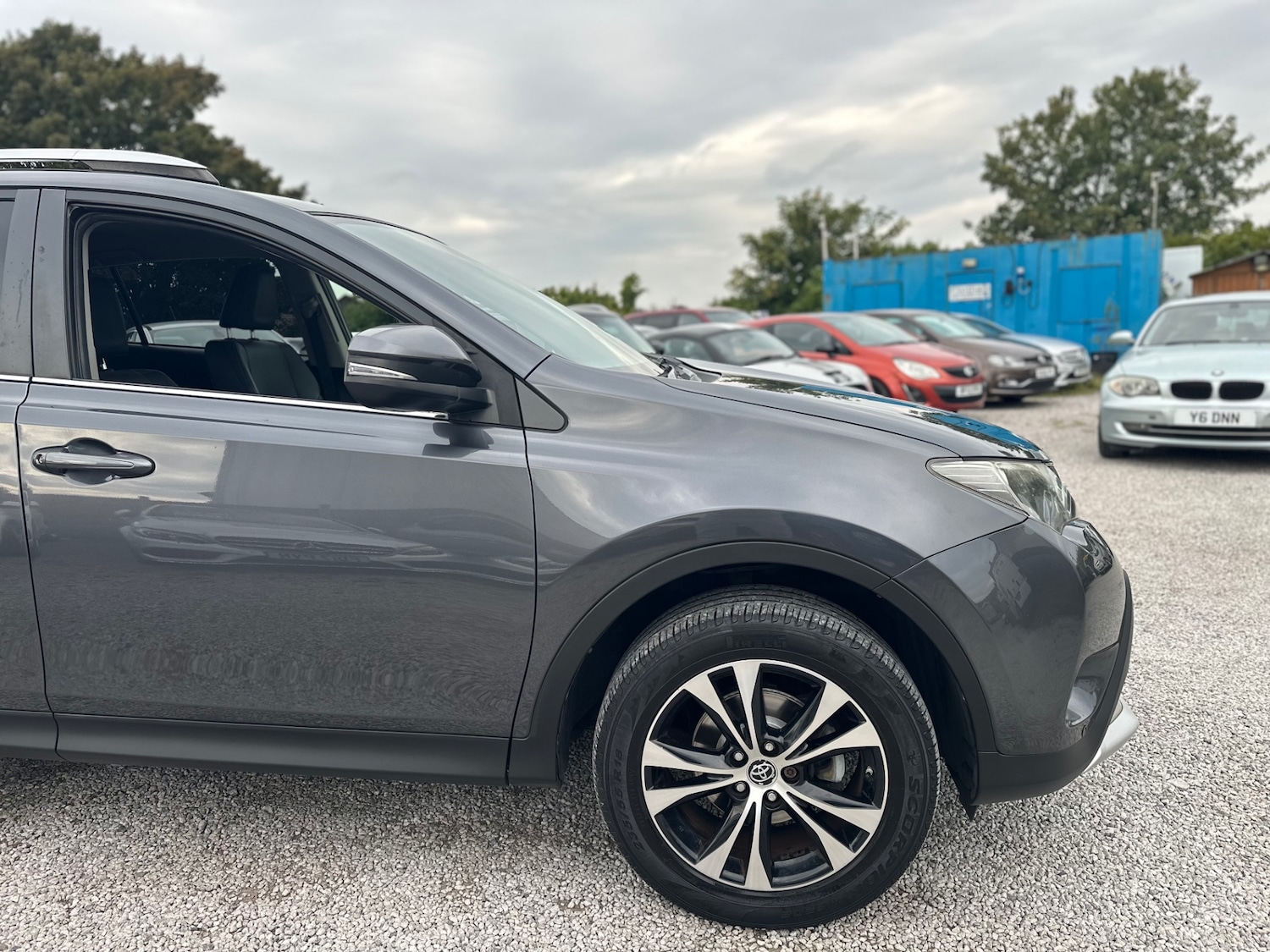 Used Toyota RAV4 2015 for sale - 76153959: Photo 28