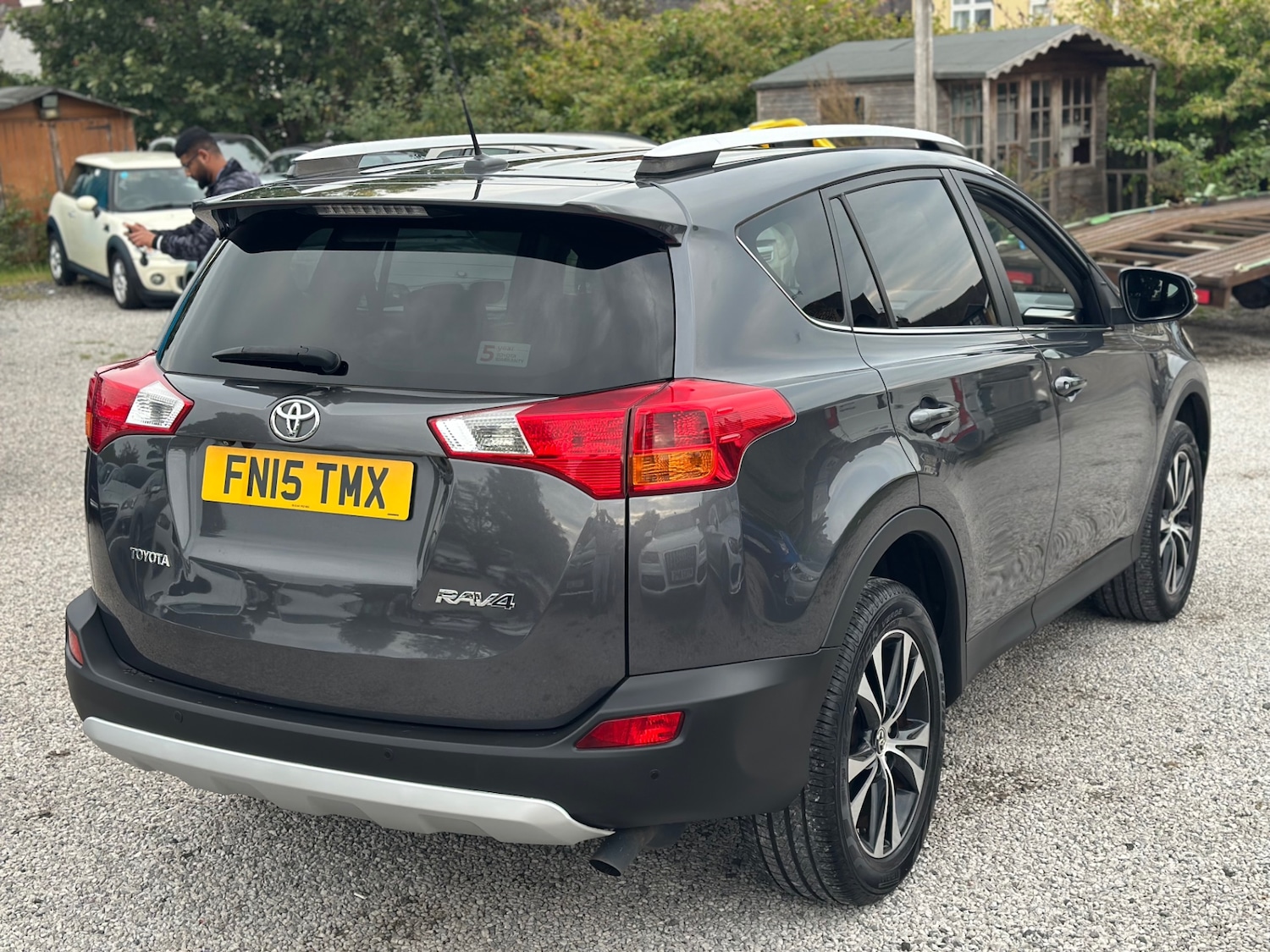 Used Toyota RAV4 2015 for sale - 76153959: Photo 32