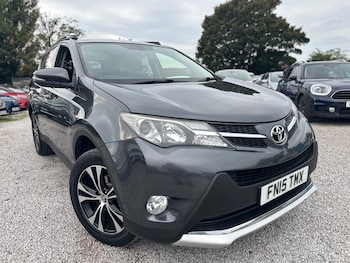 Used Toyota RAV4 2015 for sale - 76153959: Photo 4