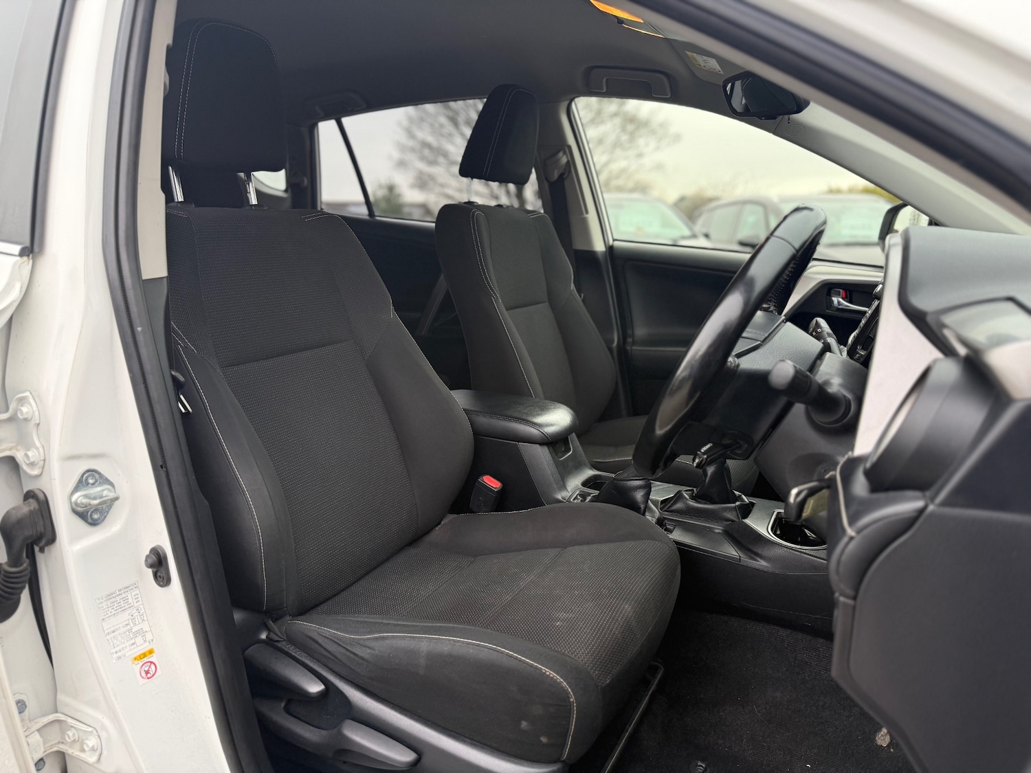 Used Toyota RAV4 2017 for sale - 77019455: Photo 17