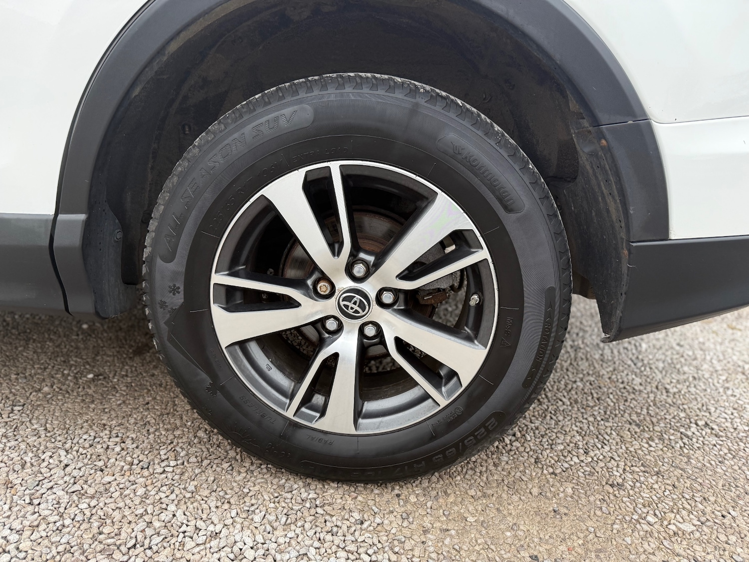 Used Toyota RAV4 2017 for sale - 77019455: Photo 29