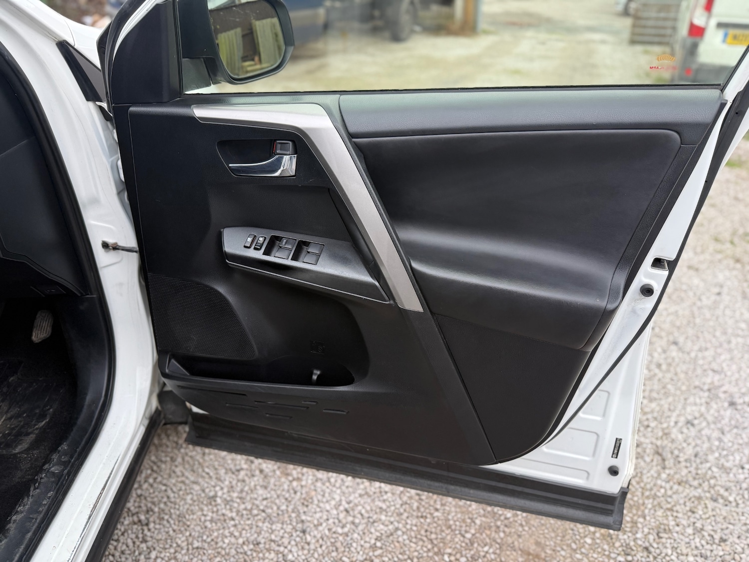 Used Toyota RAV4 2017 for sale - 77019455: Photo 37