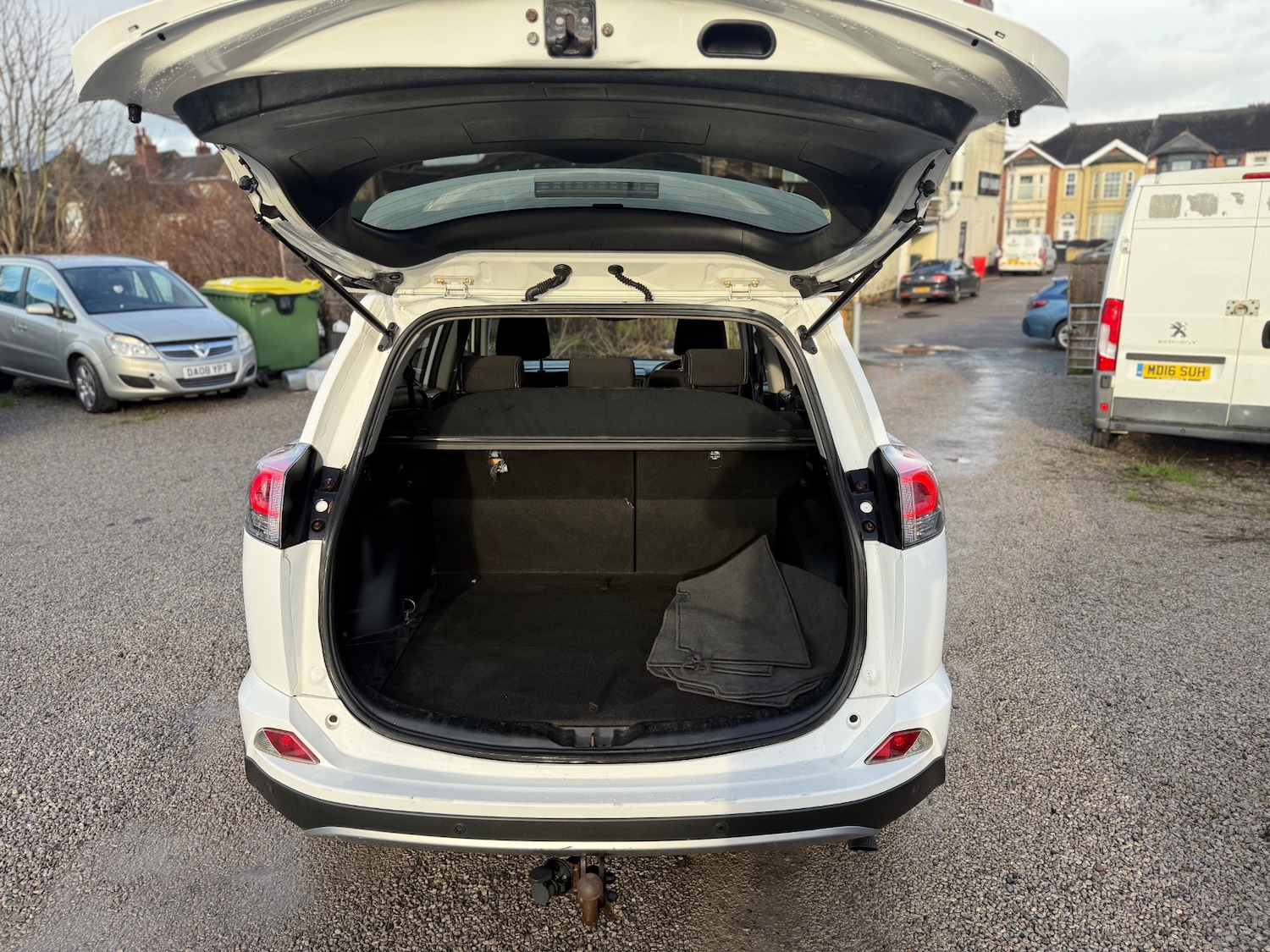 Used Toyota RAV4 2017 for sale - 77019455: Photo 50