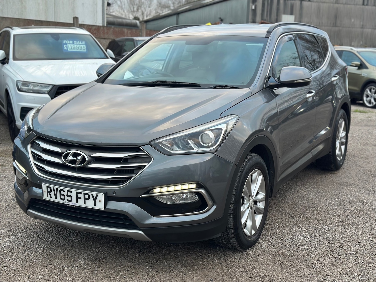 Used Hyundai Santa Fe 2015 for sale - 76919428: Photo 10