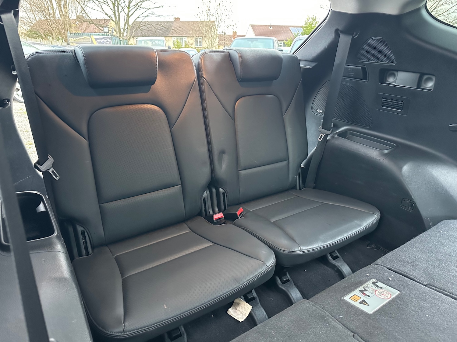 Used Hyundai Santa Fe 2015 for sale - 76919428: Photo 12