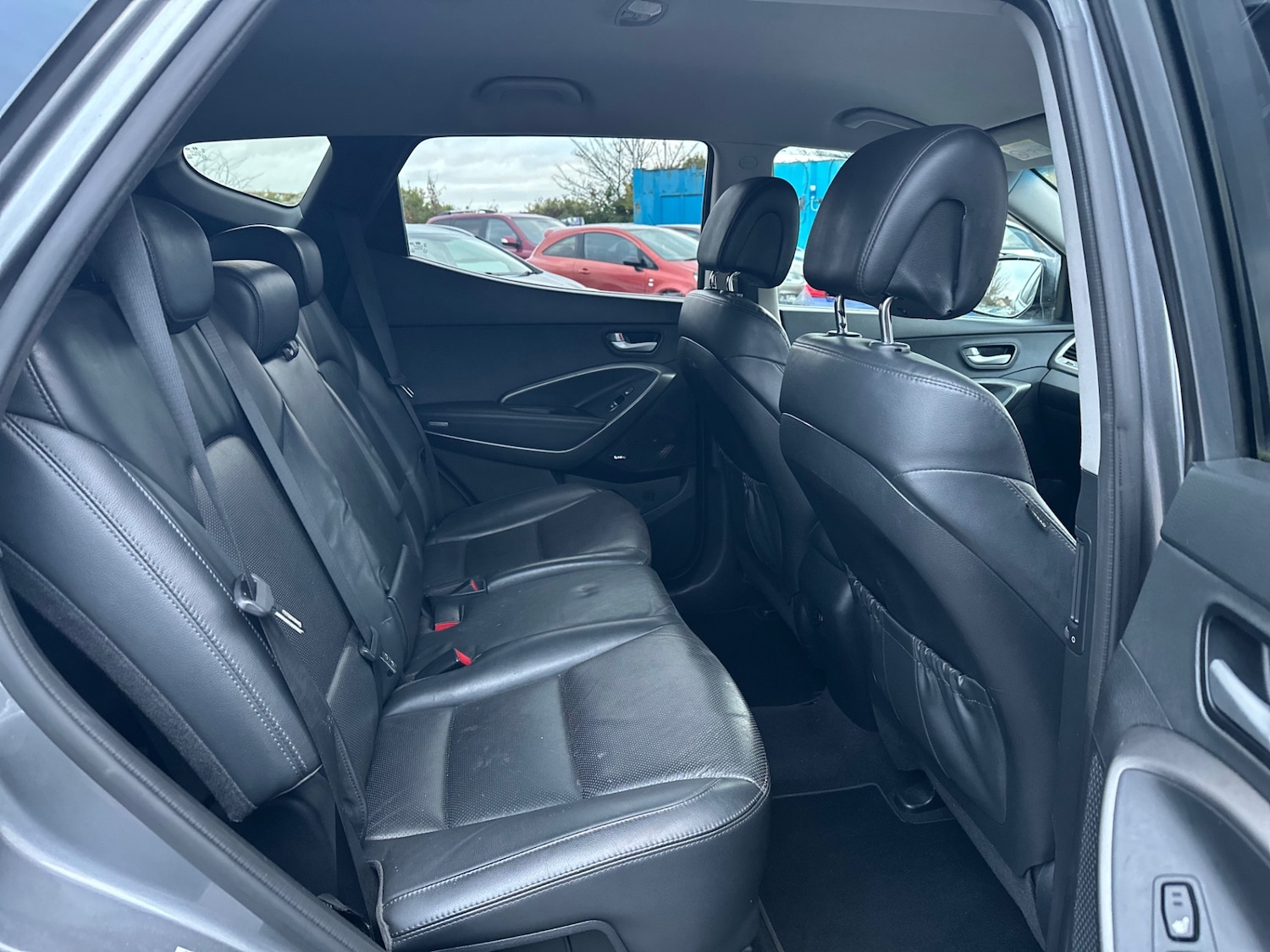 Used Hyundai Santa Fe 2015 for sale - 76919428: Photo 13