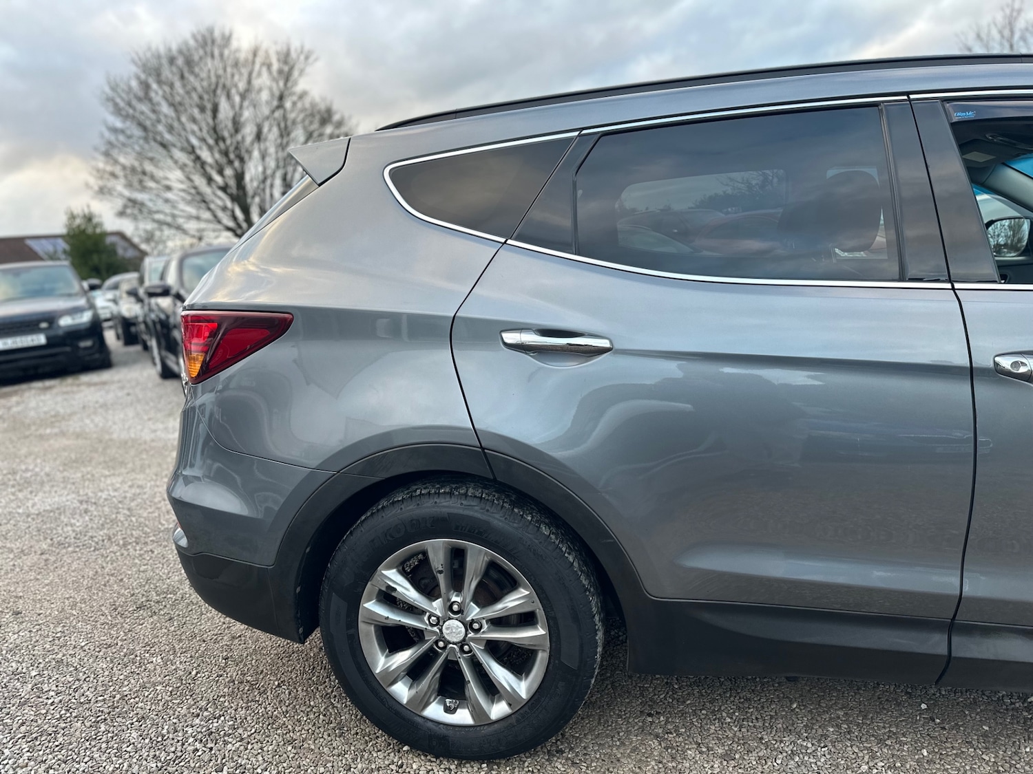 Used Hyundai Santa Fe 2015 for sale - 76919428: Photo 27