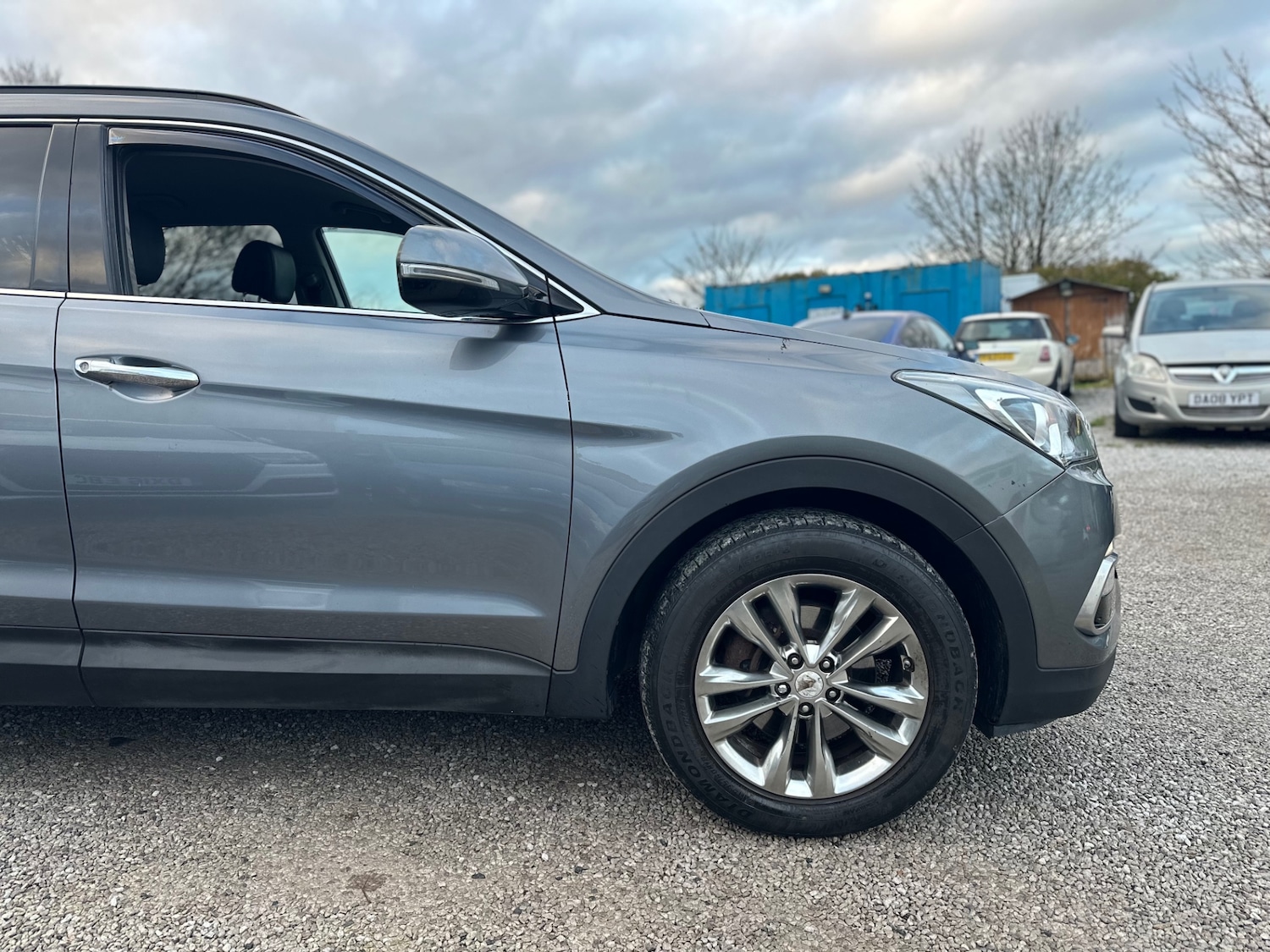 Used Hyundai Santa Fe 2015 for sale - 76919428: Photo 28