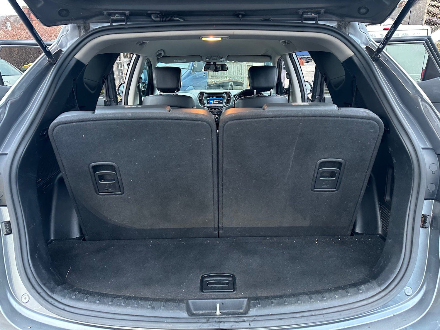 Used Hyundai Santa Fe 2015 for sale - 76919428: Photo 39