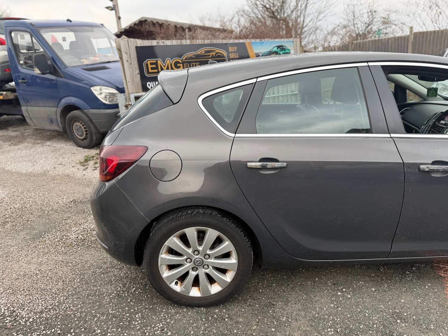 Vehicle 27
